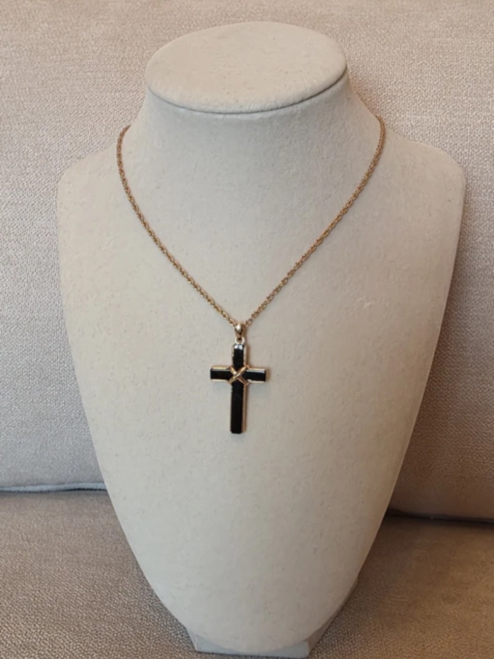 Onyx Black Cross Pendant Necklace Gold Tone Chain, Vintage, Rare!